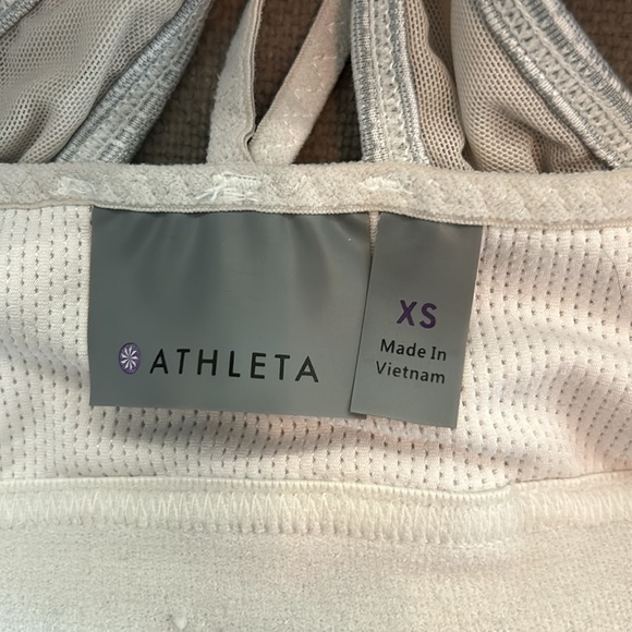 Athleta grey bra - size XS - Picture 3 of 3
